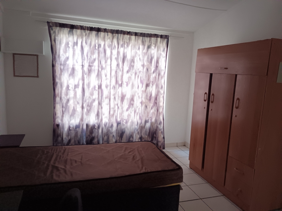 8 Bedroom Property for Sale in Brandwag Free State